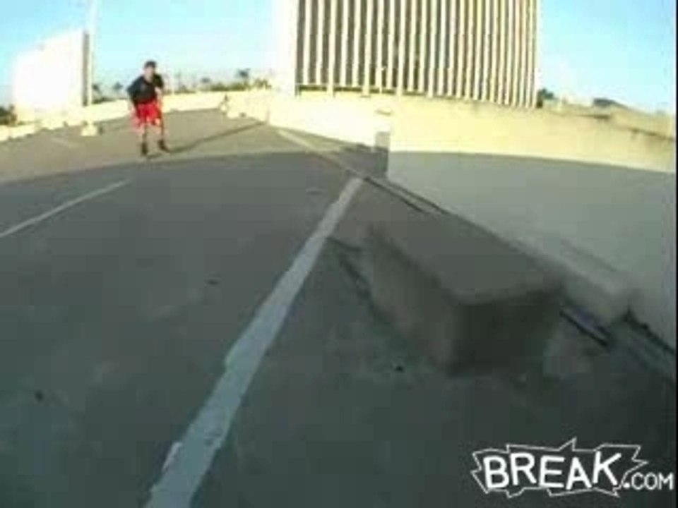 Régis arrete les rollers stp?????