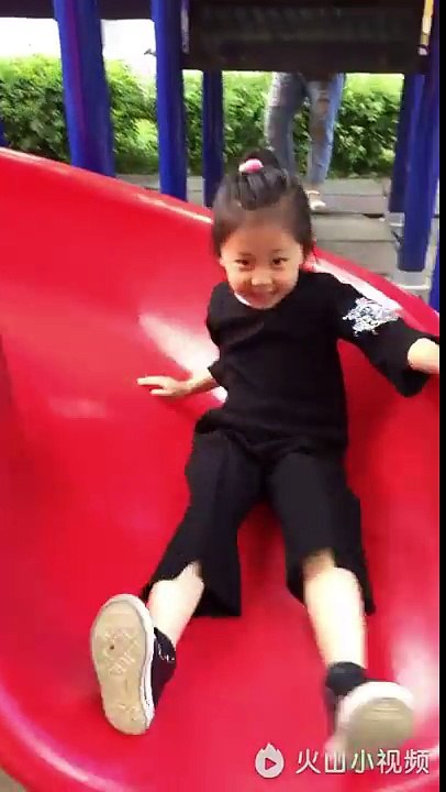 说话笑死人的东北小姑娘：生病了，因为不吃饭（生活花絮）