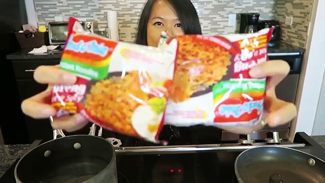 INDOMIE MIE GORENG | MUKBANG | EATING SHOW