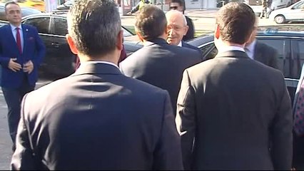 CHP Lideri Kılıçdaroğlu, DSP Genel Başkanı Önder Sakallı'yı Ziyaret Etti