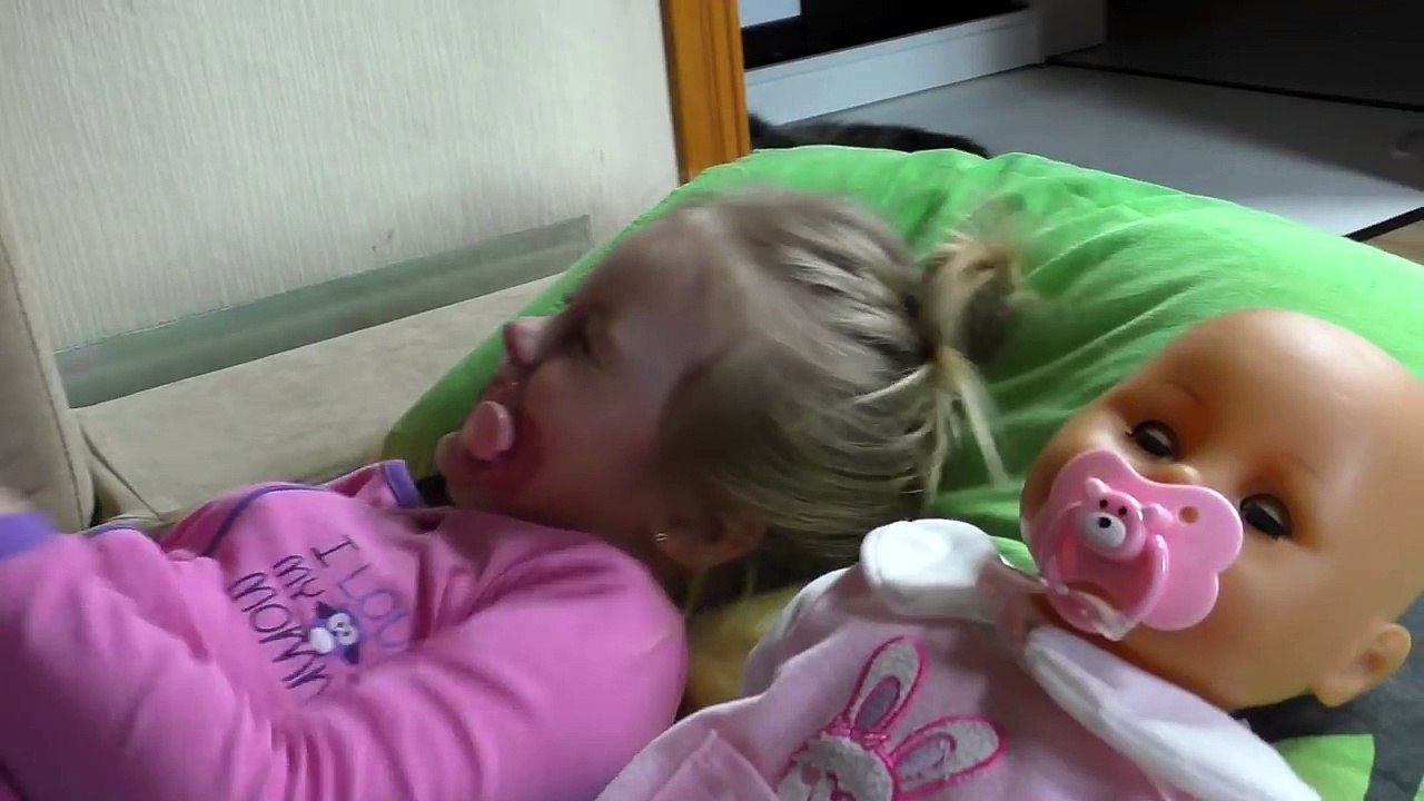 Crying Babies Jumping in the Bed _ Feeding Bad Babies-Ogc2wOLbguE