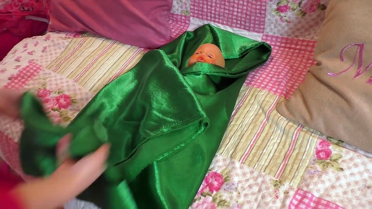 Learn colors with Baby Dolls  Are You Sleeping Song Nursery Rhymes for Kids, Baby Songs-MNuhIjfW2Dg