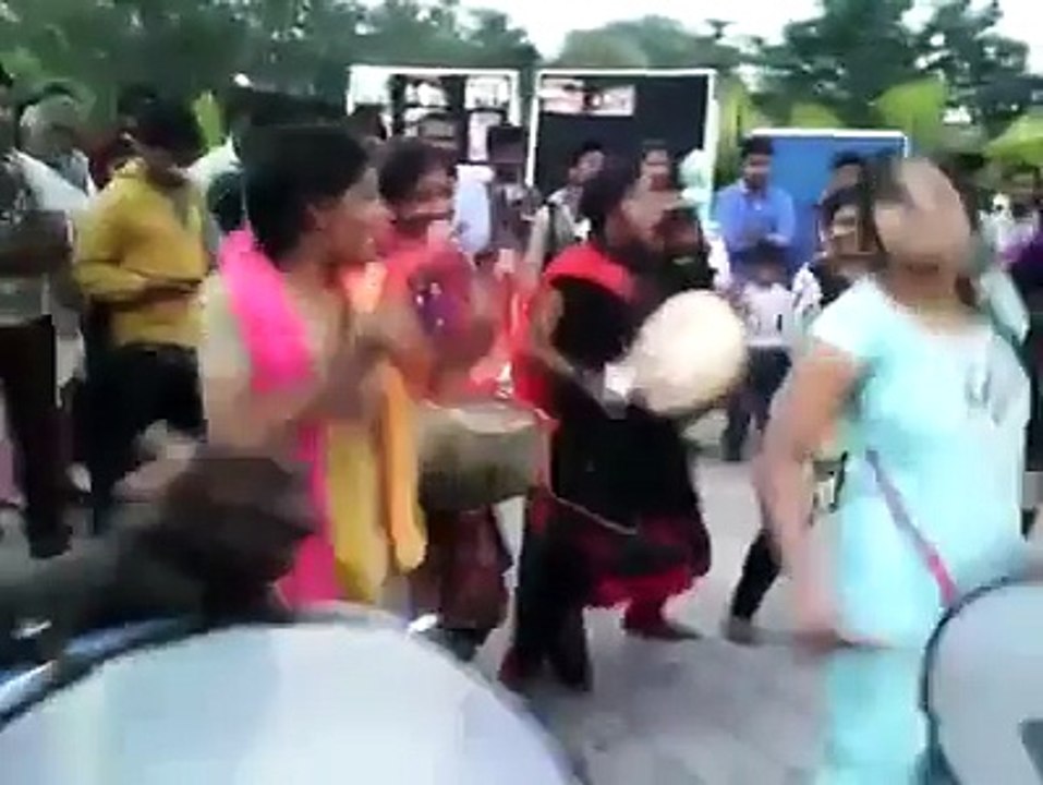 Girls DRAMS Performance-3vWj_5CPNQU