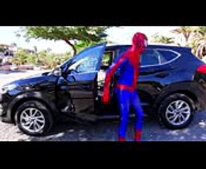 Clip hay  Spiderman vs Venom vs Batman Với Ông Già Noel    Hollywood 2016 Funny Clip dỗ trẻ bé ăn ng