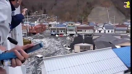 5 موجات تسونامى هى أعنف ما تم تصويره على الكاميرات