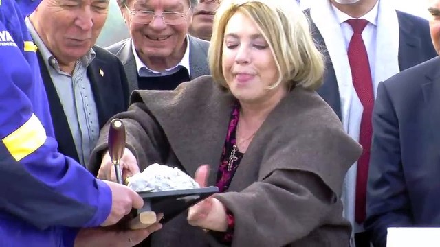 Maryse Joissains et Jérôme Fernandez au micro de Loretta Jobard.