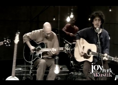 Pinhani - Çok Aşık (Akustik)