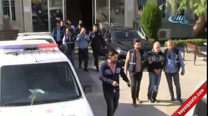 Çatalla işkence edip 100 bin liralık senet imzalattılar