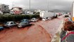 Une autoroute se transforme en torrent de boue à Athènes en Grèce !