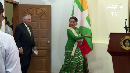 Líder birmana: "No he guardado silencio" sobre rohinyás