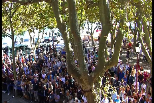Les habitants de Port-de-Bouc sont venus nombreux assister à l'hommage à Michel Vaxès