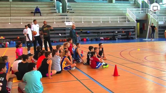 Raphaël DESROSES : Ailier du Fos Provence Basket