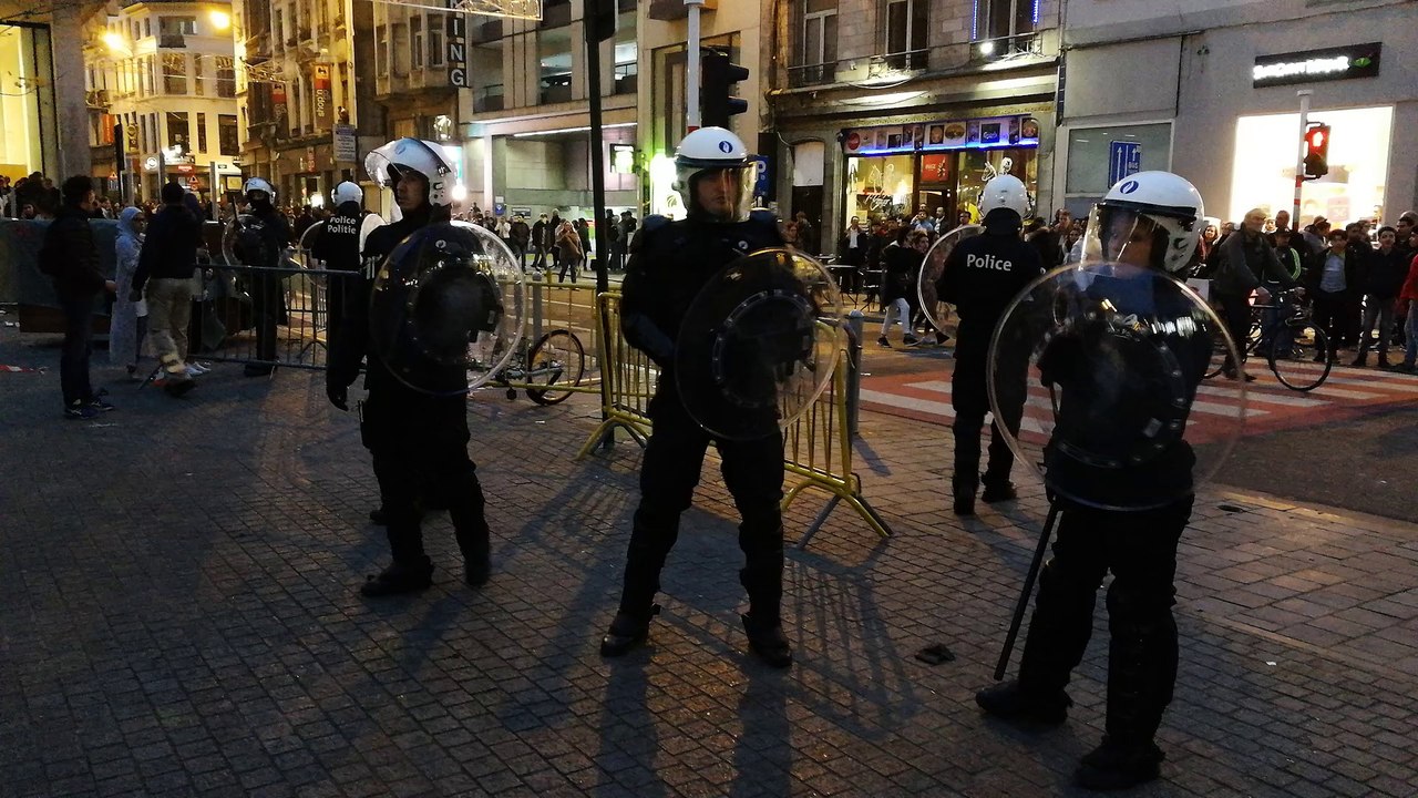 Emeutes place de la Monnaie à Bruxelles