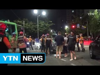 교차로서 승용차·시내버스 충돌...3명 다쳐 / YTN (Yes! Top News)