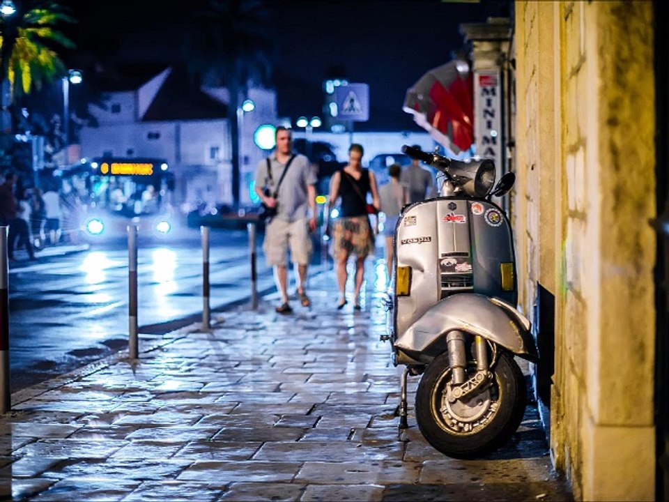 Zazie - Kevin MacLeod