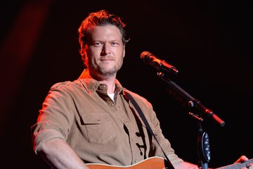 Twitter had a problem with Blake Shelton being labeled "Sexiest Man Alive"