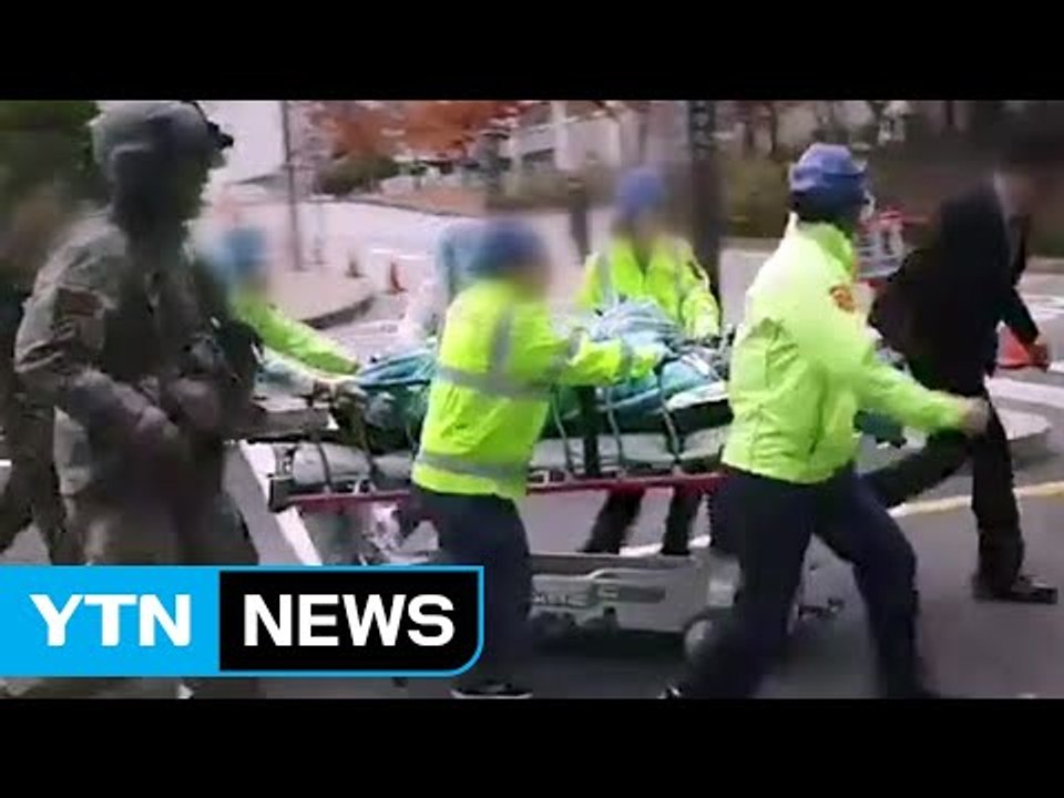북한 병사 판문점 귀순 당시 40여발 총격...후속 조치 검토 / YTN