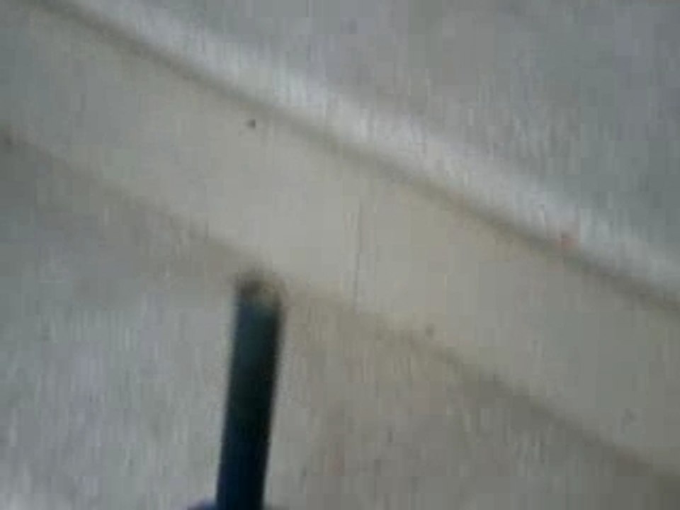 Pétard dans un vase mdrr