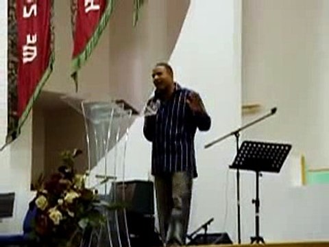 RIDÍCULO,ESTOS CELOS VERSIÓN CRISTIANA,LAS ALABANZAS HOY EN DÍA EN LAS IGLESIAS....