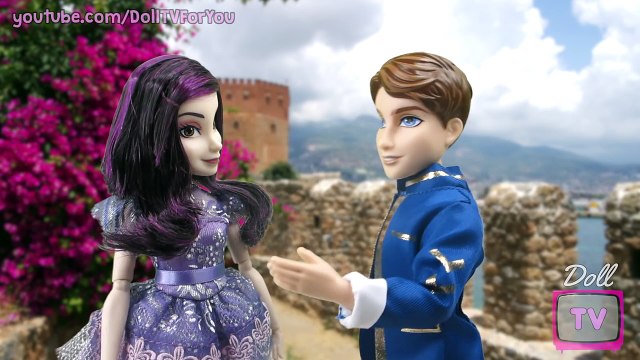 Disney Descendants Mal Meets Frozen Elsa ♥ Doll Episode: Hans Steals Love Spell? ♥ Story