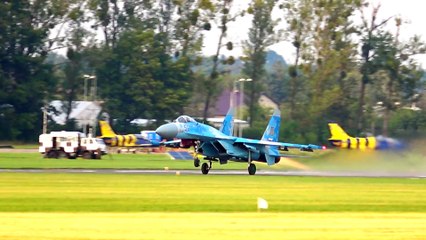 Su-27 Flanker (Trening - Air Show Radom 2017)