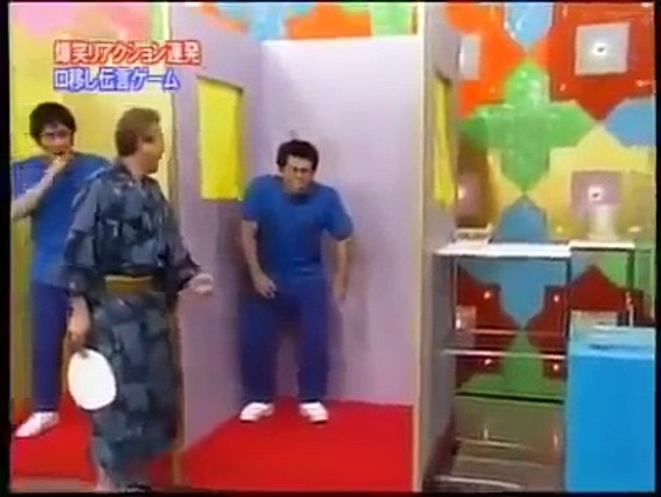 (Funny) Japanese game show - Pass frog by mouth -  funny game hsows