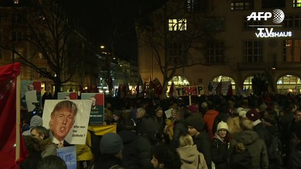Protestan contra Trump en Zúrich previo a su visita a Suiza