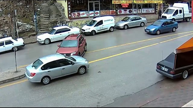 IDIOT DRIVERS, EPIC DRIVING FAILS COMPILATION