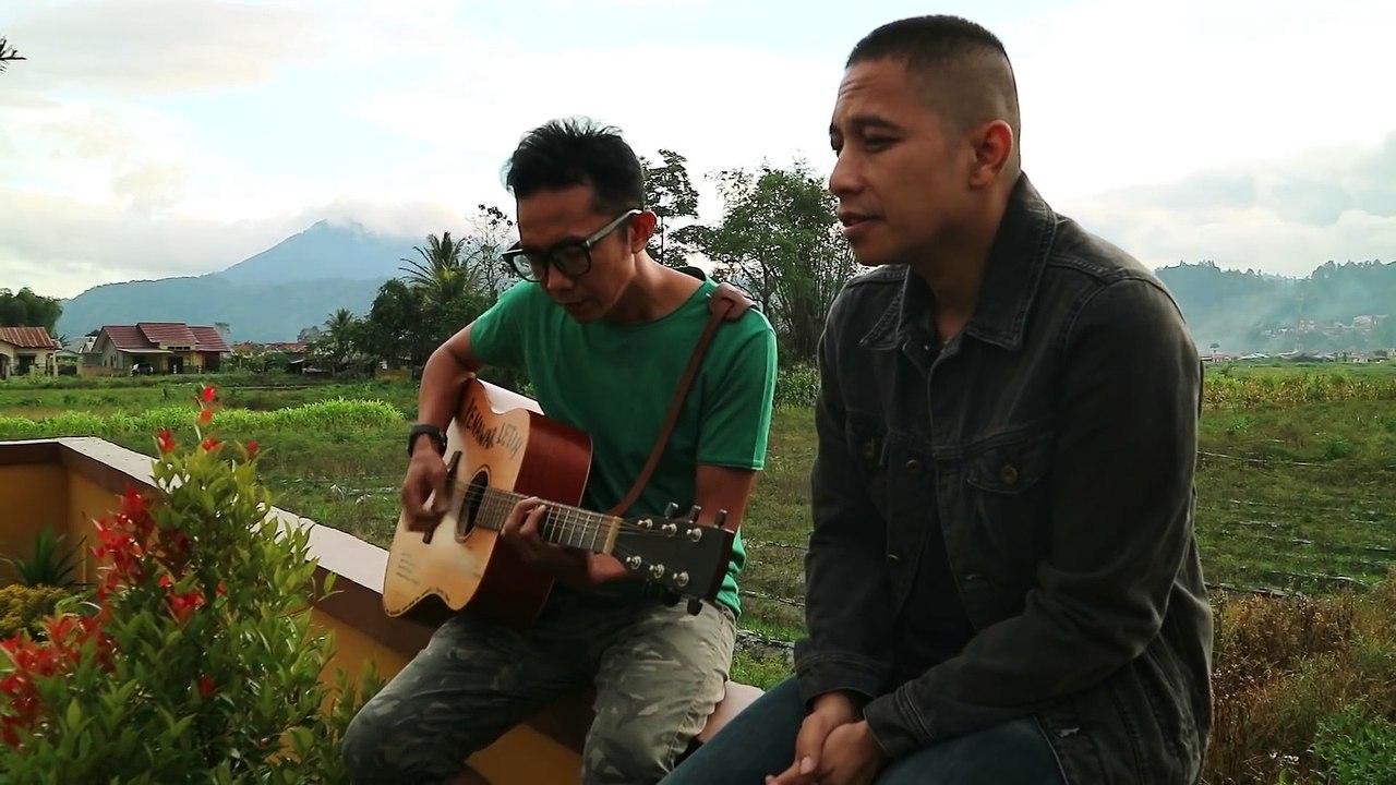 The Rain - Hingga Detik Ini (Live di Sebuah Sore yang Sejuk di Tarutung)