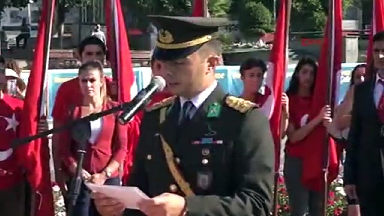 Afrin şehidinin tüyleri diken diken eden Atatür...