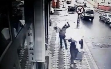 Evden Yarım Saatte 100 Bin TL'lik Soygun