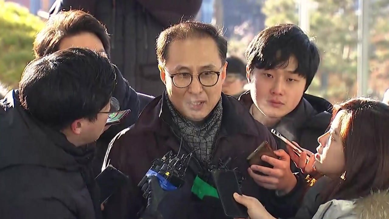 이동형 씨 검찰 출석...MB 전방위 압박 / YTN