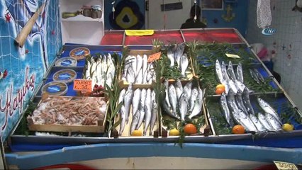 Soğuk hava balık tezgahlarını vurdu