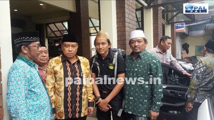 एक साल में 9000 किलोमीटर पैदल चलकर मक्का पहुंचे मुहम्मद ख़मीम