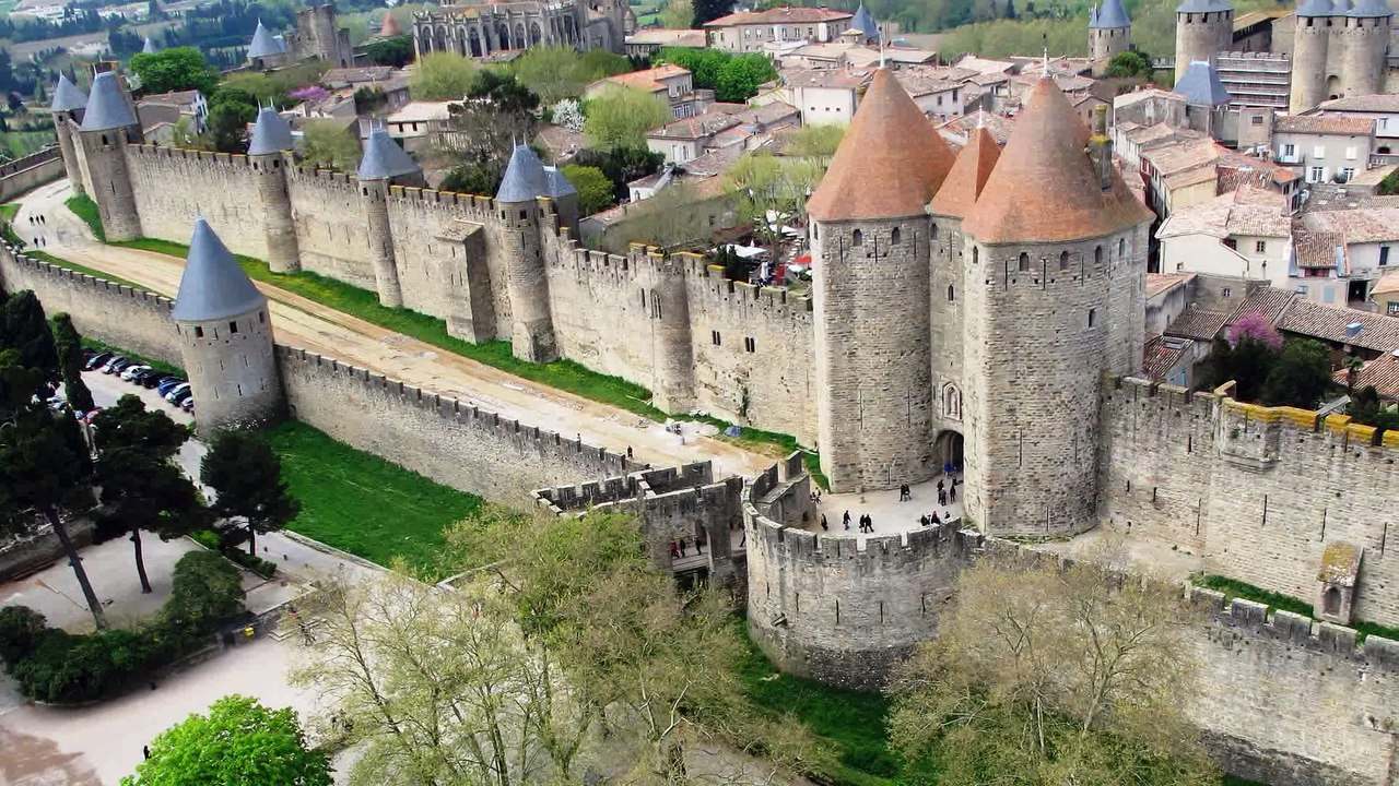 Carcassonne la cité vue du ciel par cerf volant 2013