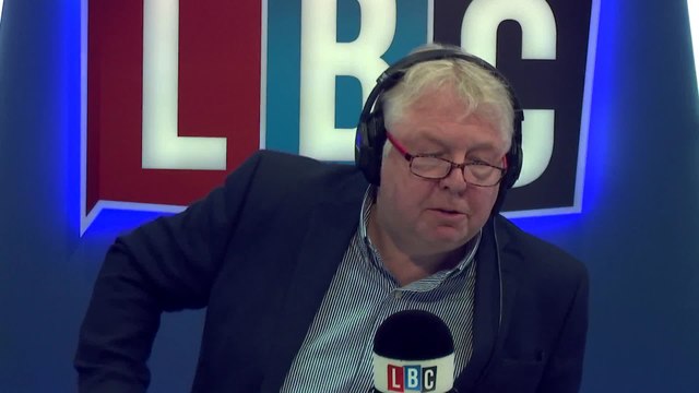 Liam Fox Brands Nicola Sturgeon Small Minded Over Union Flag Snub