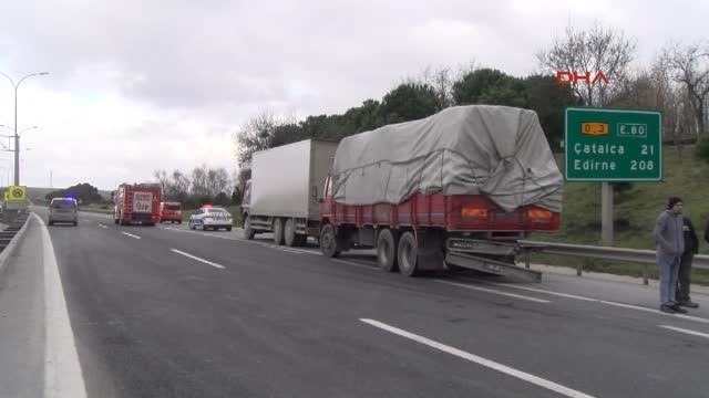 Hadımköy Gişelerde Kaza Tem Otoyolu Edirne İstikameti Trafiğe Kapandı 3