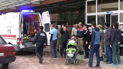 Afrin'de çatışmalarda yaralanan 3'ü Türk askeri 5 kişi Kilis’e getirildi