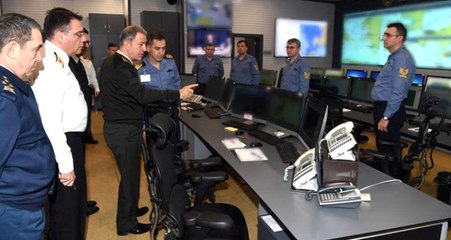 Akar, Zeytin Dalı Operasyonun Yönetildiği Harekat Merkezlerinde İncelemelerde Bulundu