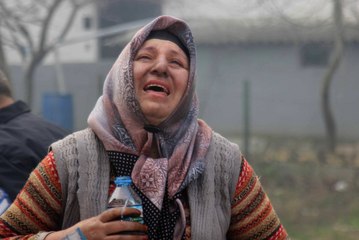 Elektirik Sobasından Çıkan Yangın Apartmanı Sardı, Vatandaşlar Zor Kurtuldu