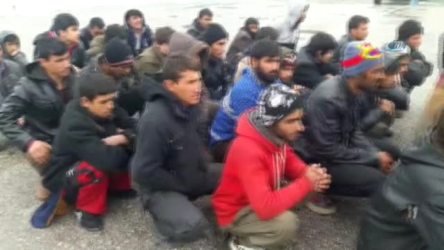 Kaza Yapan Minibüsten Kaçak Göçmen Çıktı