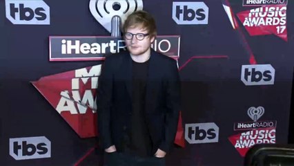 Ed Sheeran Announce sa Pause de Carrière pour Se Concentrer sur la Paternité 👶