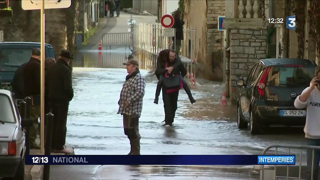 Inondations dans le Doubs : les habitants attendent la décrue
