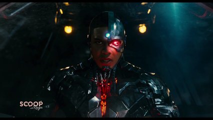 سايبورج من Justice League يتحدث للجمهور ويصف شعوره لريا