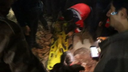 Kilis'te camiye roket düştü: 15 yaralı