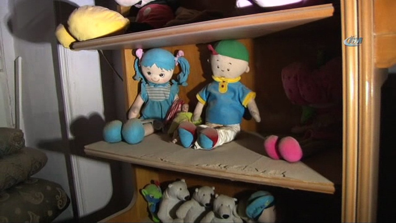 Roketten yemek kurtardı... Suriyeli aile yemek için oda değiştirince roketten yara almadan kurtuldu