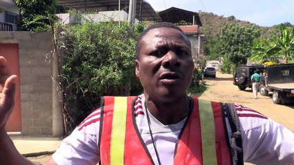 No hay billetes pero sobra ingenio en playas de Venezuela