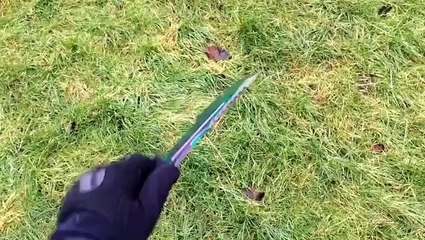 Looks good, right? Get your own knife at Deluxe Knives!