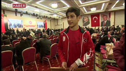 8 şehit yakını ve 230 gaziye İstanbul'da madalyaları verildi