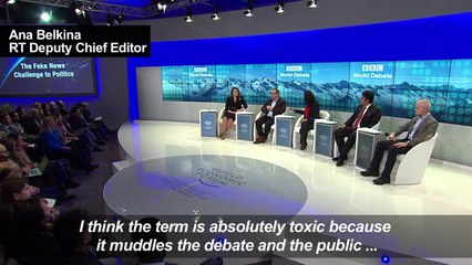 Tải video: 'Fake news' panel held at WEF in Davos